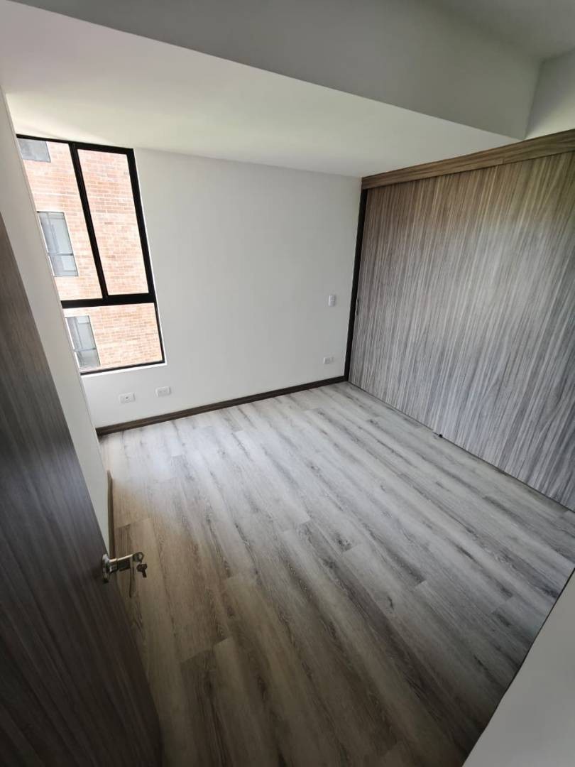 Apartamento en arriendo en Las Palmas, Medellín · foto 10 de 12