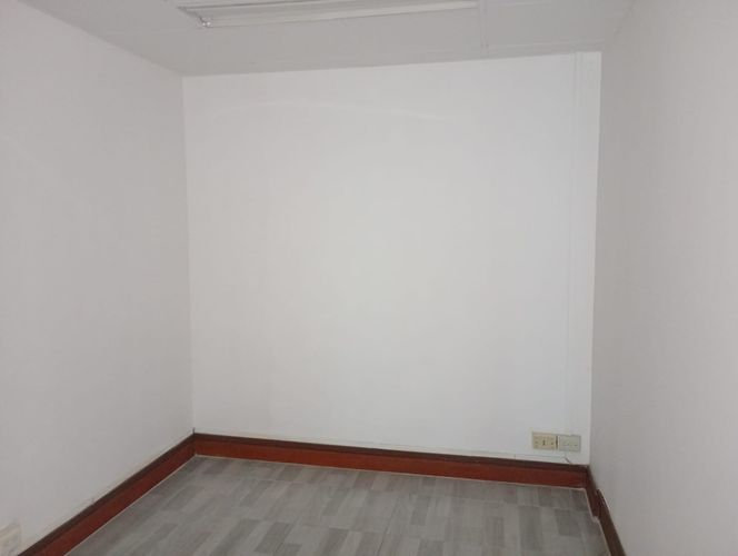 Oficina en arriendo en El Poblado, Medellín, 105 m² · foto 6 de 9