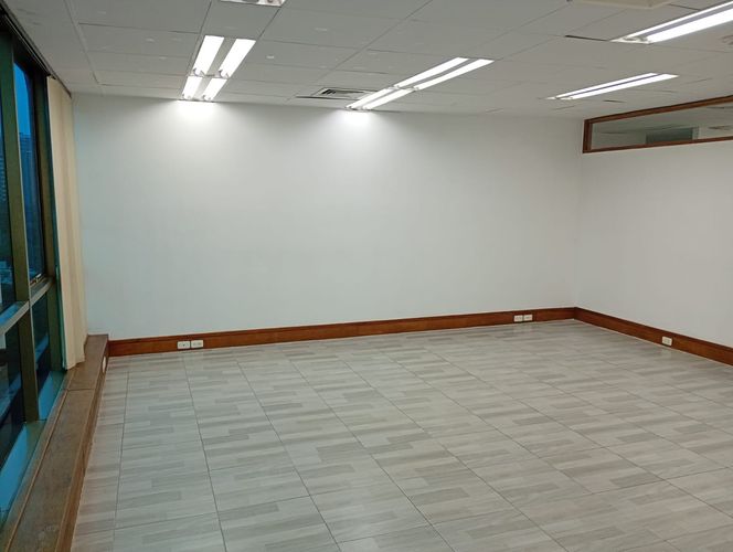 Oficina en arriendo en El Poblado, Medellín, 105 m² · foto 8 de 9