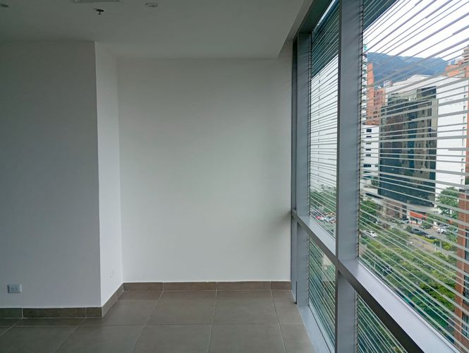 Oficina en arriendo en Alejandria, Medellín, 28 m² · foto 7 de 12