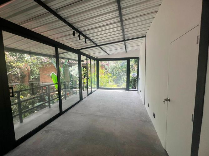 Local en arriendo en El Poblado, Medellín, 40 m² · foto 6 de 7