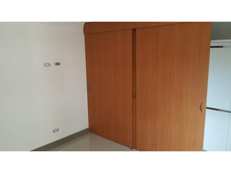 Apartamento en arriendo en Santa Lucia, Medellín · foto 2 de 10