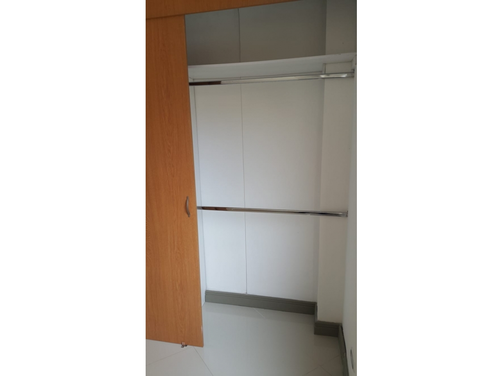 Apartamento en arriendo en Santa Lucia, Medellín · foto 3 de 10