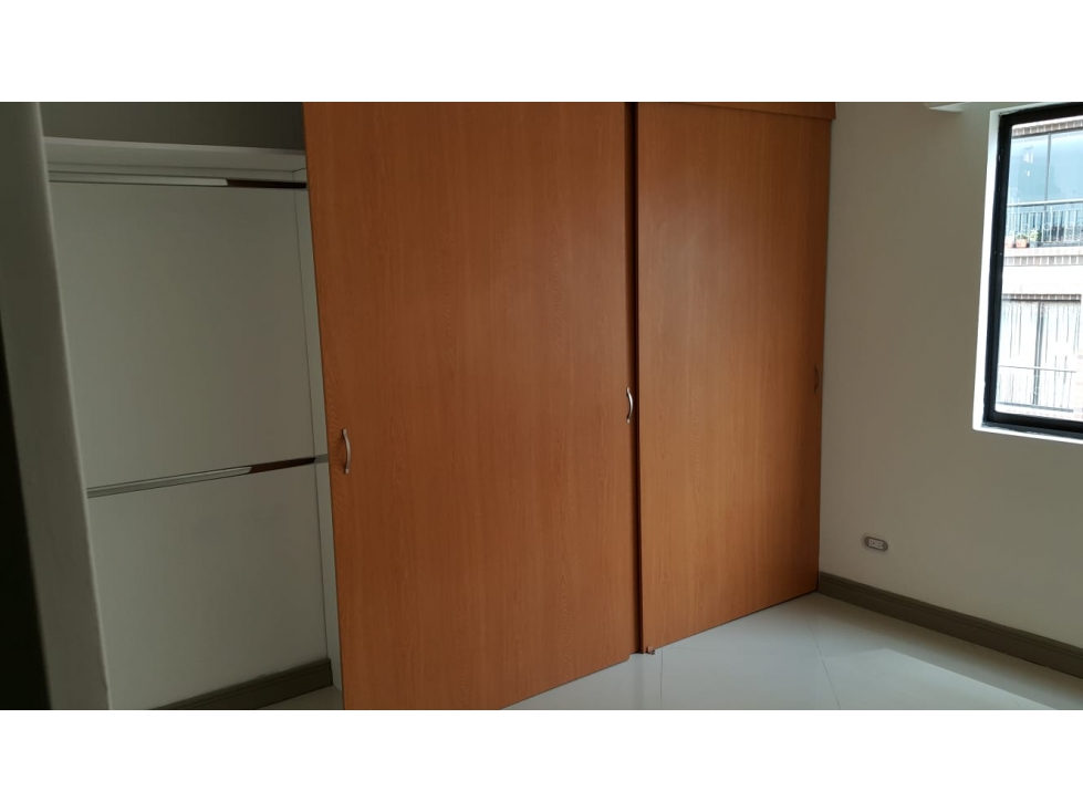 Apartamento en arriendo en Santa Lucia, Medellín · foto 5 de 10