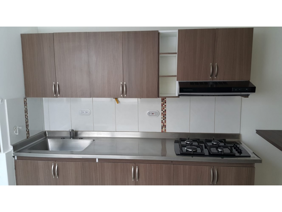 Apartamento en arriendo en Santa Lucia, Medellín · foto 8 de 10