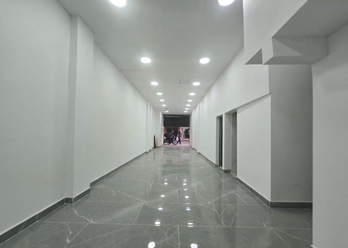 Local en venta en El Poblado, Medellín, 120 m² · foto 7 de 11