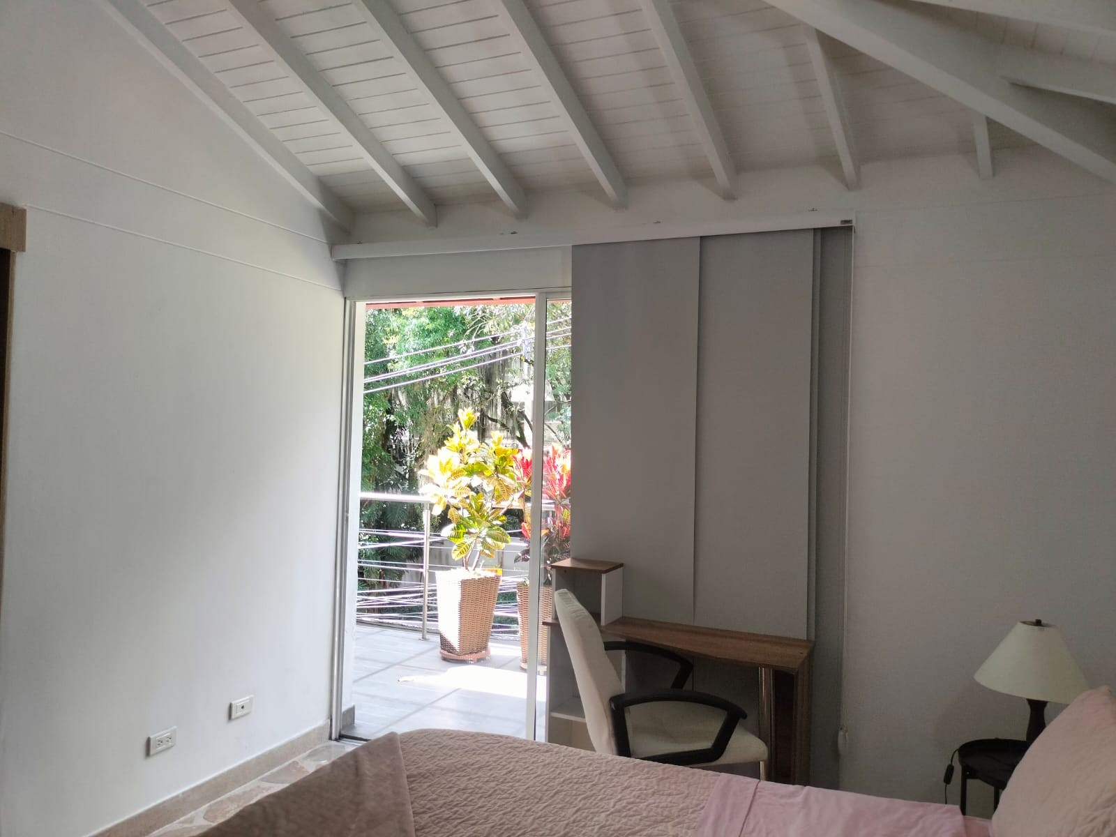 Casa en arriendo en El Poblado, Medellín · foto 14 de 19