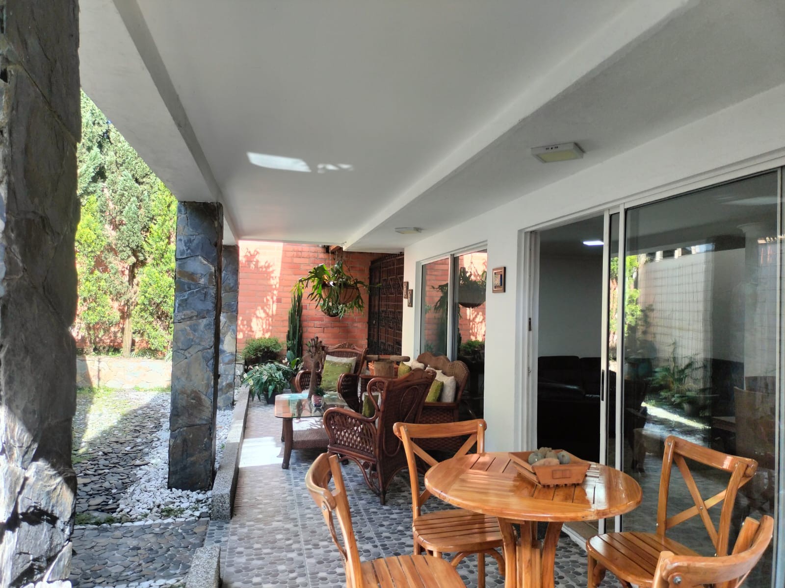 Casa en arriendo en El Poblado, Medellín · foto 17 de 19