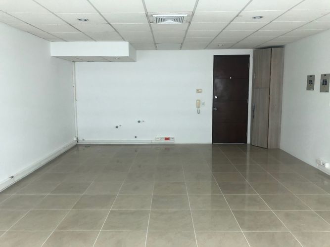Oficina en arriendo en Chipichape, Cali, 40 m² · foto 2 de 11