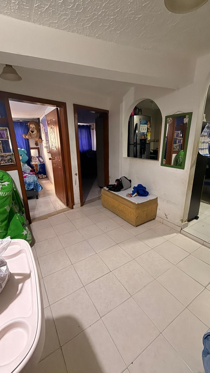 Casa en venta en Chico Sur, Bogotá · foto 6 de 24
