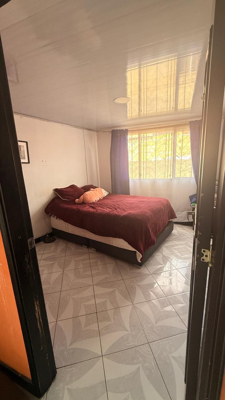 Casa en venta en Chico Sur, Bogotá · foto 11 de 24