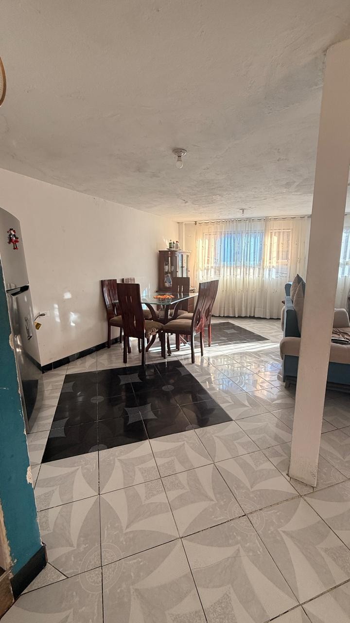 Casa en venta en Chico Sur, Bogotá · foto 16 de 24