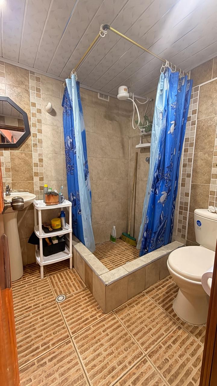 Casa en venta en Chico Sur, Bogotá · foto 8 de 24