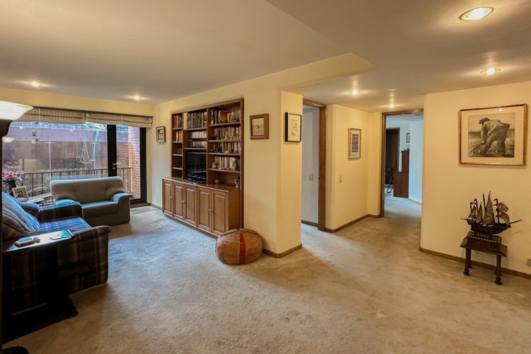 Apartamento de 3 alcobas en venta en El Retiro, Bogotá, 229 m² · foto 9 de 24