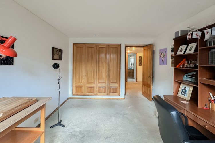 Apartamento de 3 alcobas en venta en El Retiro, Bogotá, 229 m² · foto 16 de 24