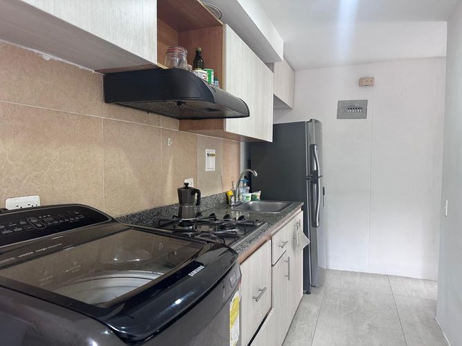 Apartamento en venta en El Poblado, Medellín · foto 5 de 17