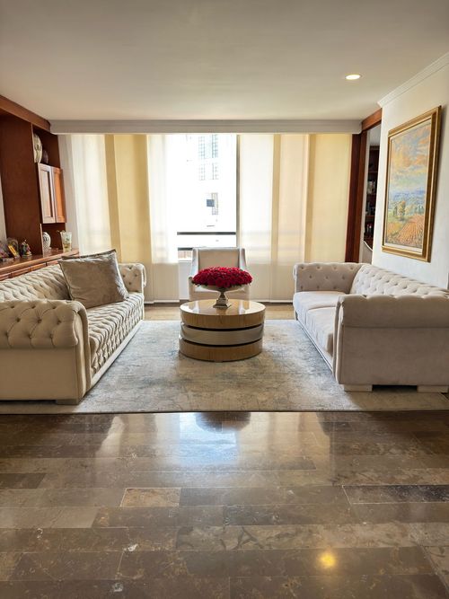 Apartamento de 3 alcobas en venta en Santa Teresita, Cali, 178 m² · foto 2 de 23