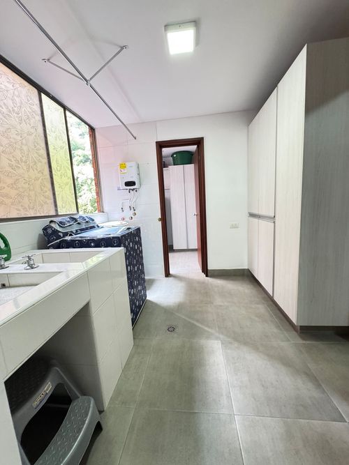 Apartamento de 3 alcobas en venta en Santa Teresita, Cali, 178 m² · foto 7 de 23