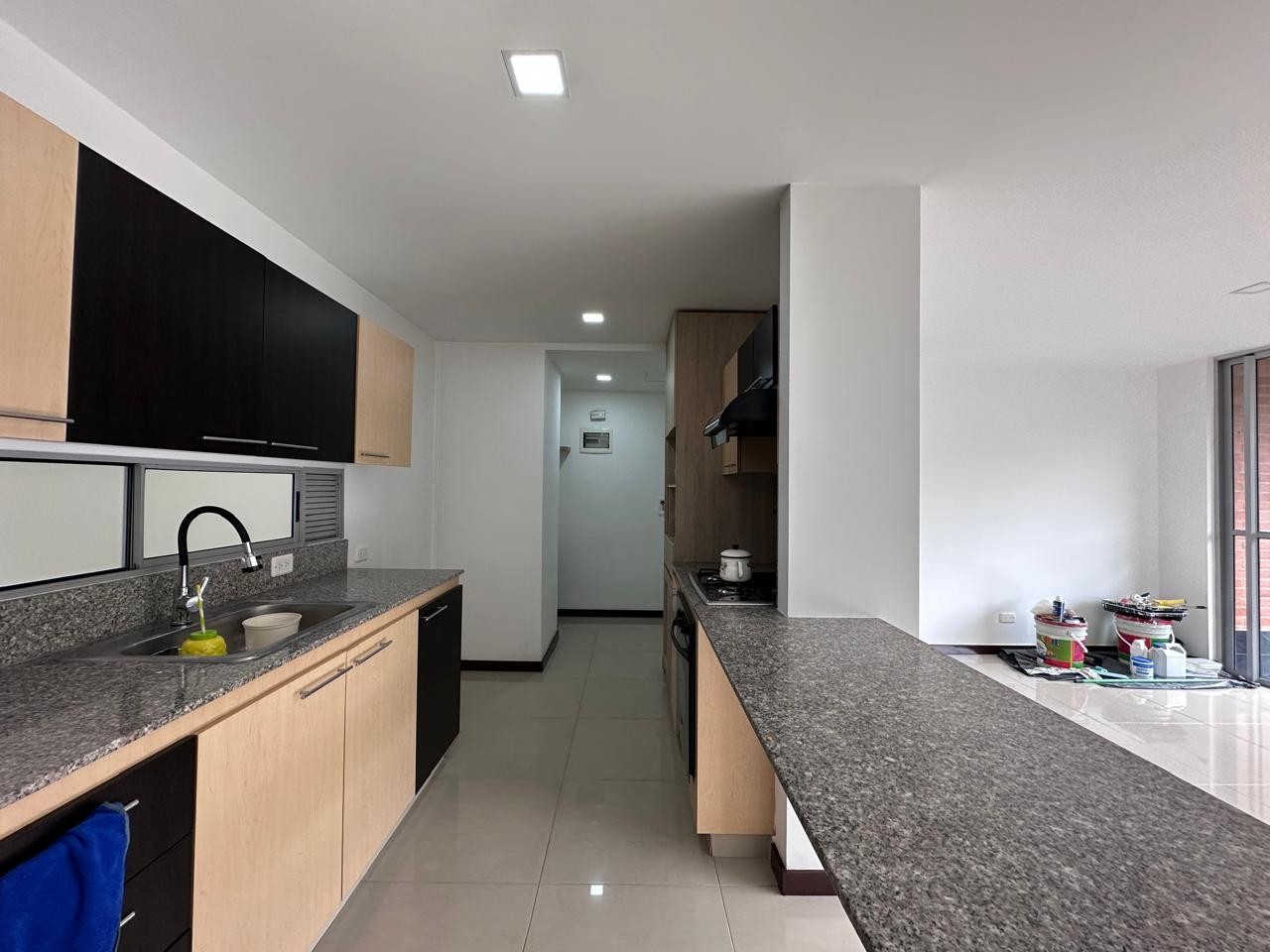 Apartamento en arriendo en El Poblado, Medellín · foto 6 de 16