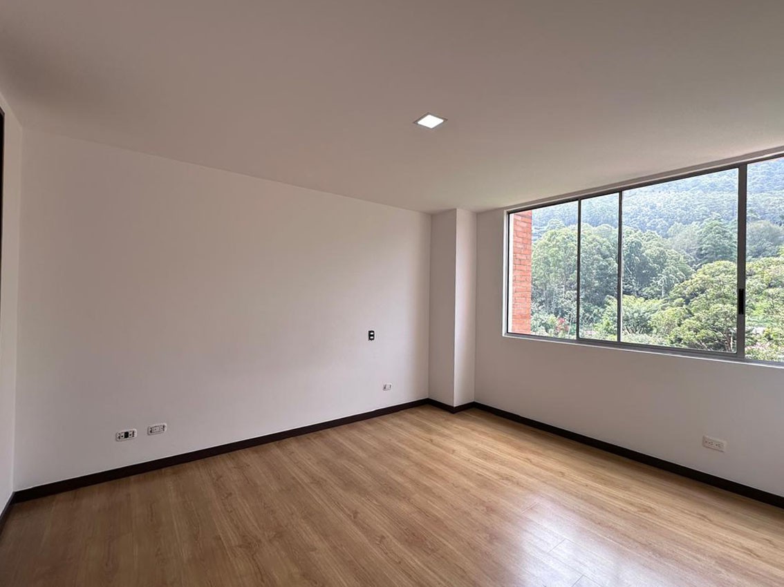 Apartamento en arriendo en El Poblado, Medellín · foto 11 de 16