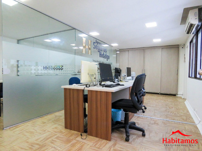 Oficina en venta en Suramericana, Medellín, 50 m² · foto 2 de 12