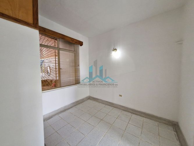 Casa de 5 alcobas en arriendo en Girardot, Girardot, 272 m² · foto 23 de 24