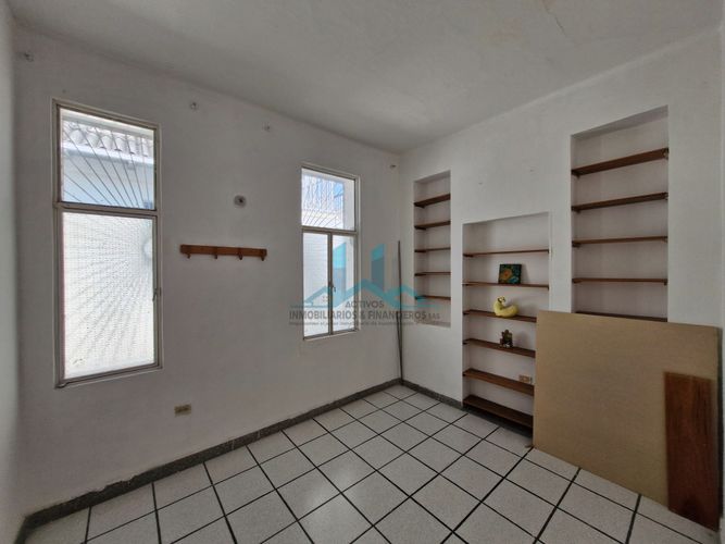 Casa de 5 alcobas en arriendo en Girardot, Girardot, 272 m² · foto 13 de 24