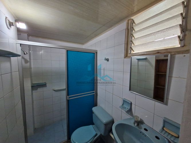 Casa de 5 alcobas en arriendo en Girardot, Girardot, 272 m² · foto 20 de 24