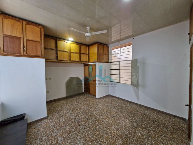 Casa de 5 alcobas en arriendo en Girardot, Girardot, 272 m² · foto 14 de 24
