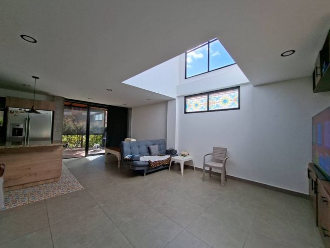 Casa de 3 alcobas en venta en Santa Elena, El Retiro, 155 m² · foto 2 de 23