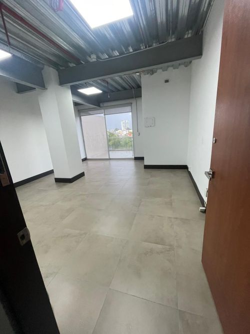 Oficina en arriendo en Pinares, Pereira, 40 m² · foto 12 de 13