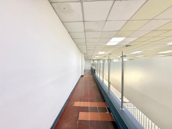 Local en arriendo en Sector Plaza De Bolivar, Pereira, 1150 m² · foto 14 de 17