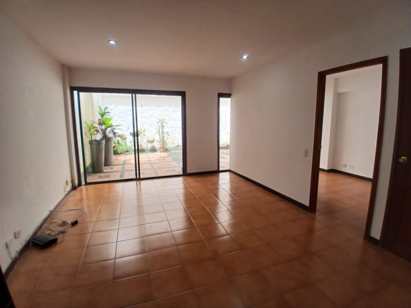 Casa en venta en Los Alamos, Pereira · foto 2 de 24