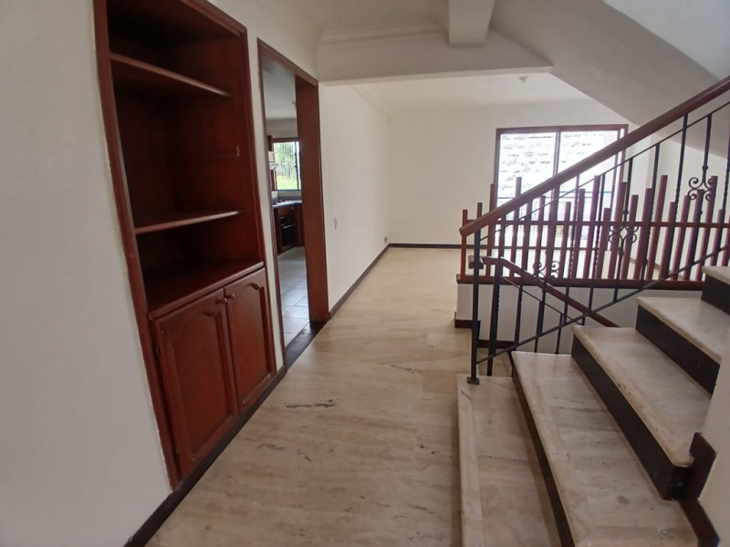 Casa en venta en Los Alamos, Pereira · foto 3 de 24