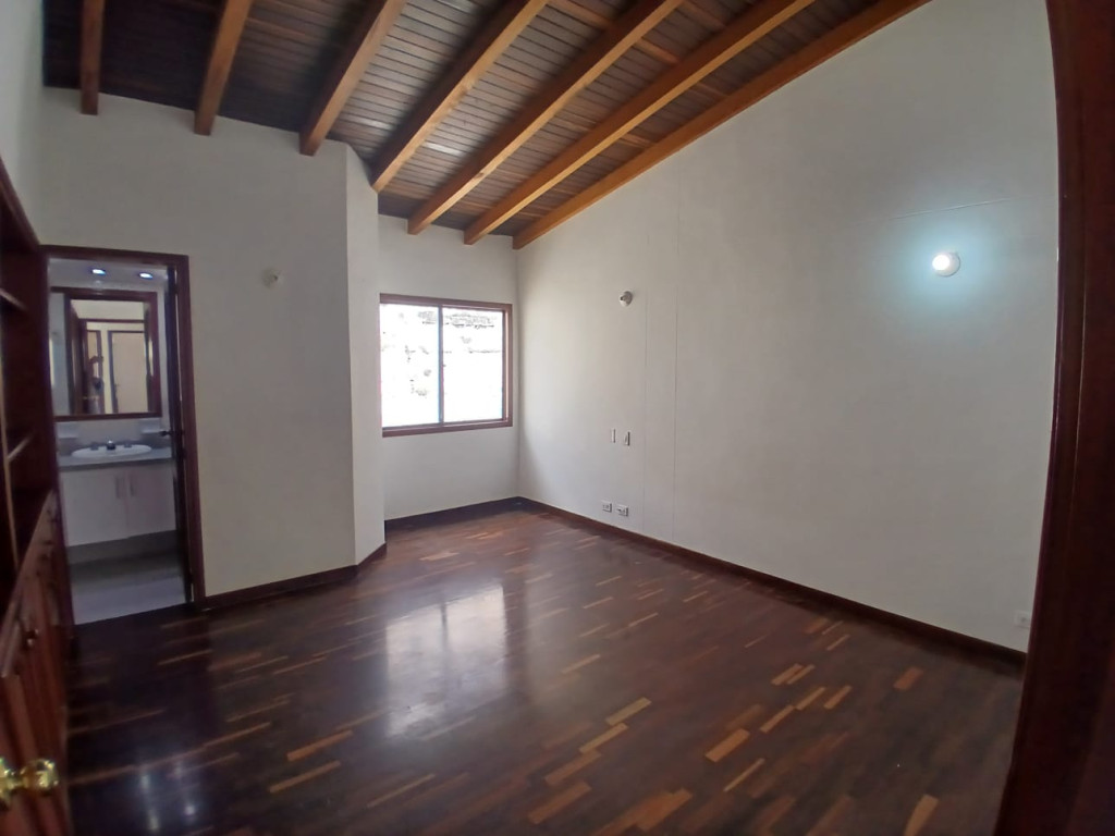 Casa en venta en Los Alamos, Pereira · foto 8 de 24