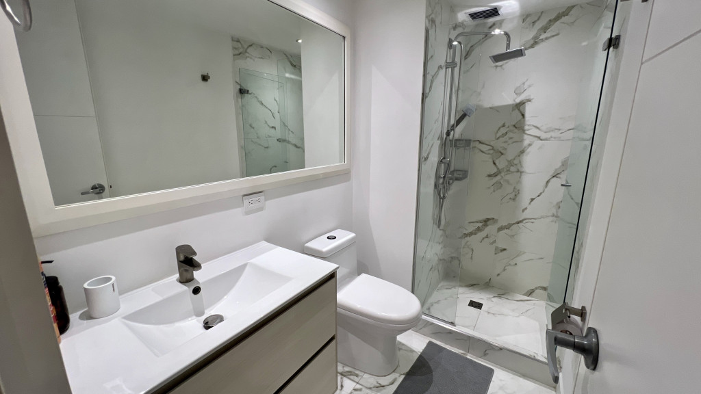Apartamento en arriendo en El Poblado, Medellín · foto 17 de 24