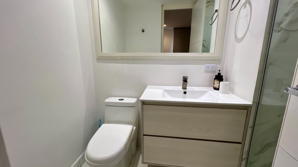 Apartamento en arriendo en El Poblado, Medellín · foto 18 de 24