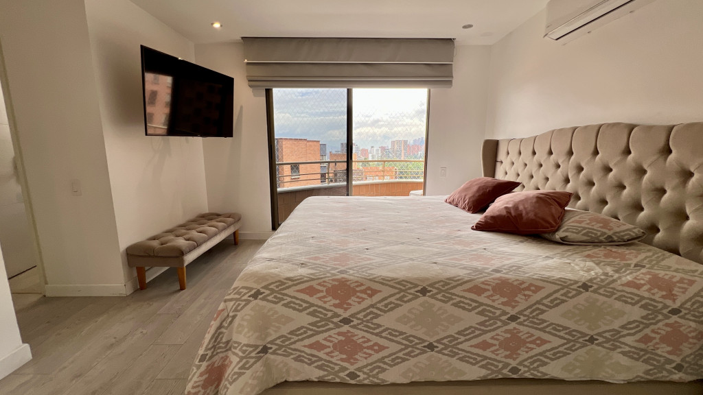 Apartamento en arriendo en El Poblado, Medellín · foto 20 de 24