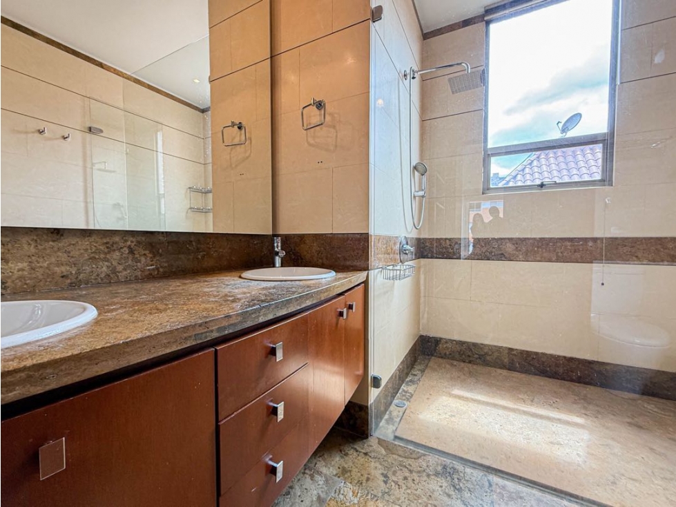 Apartamento en venta en Chicó Reservado, Bogotá · foto 5 de 11