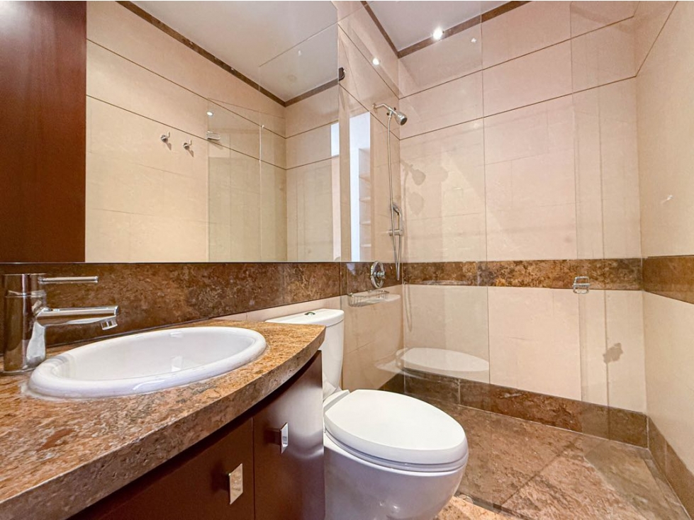 Apartamento en venta en Chicó Reservado, Bogotá · foto 8 de 11