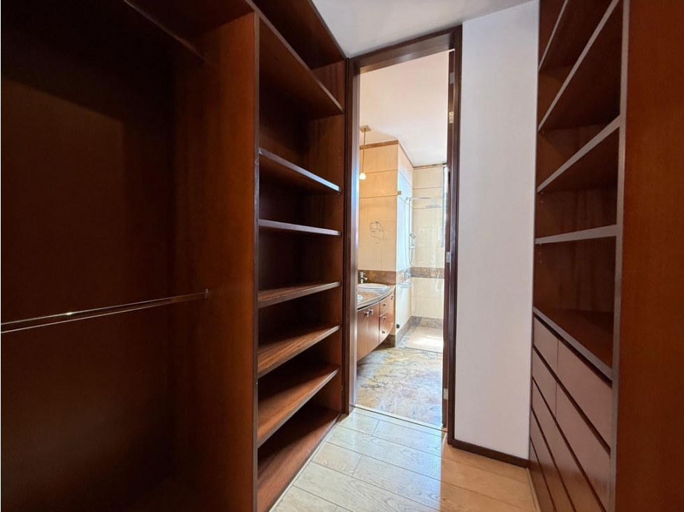 Apartamento en venta en Chicó Reservado, Bogotá · foto 11 de 11