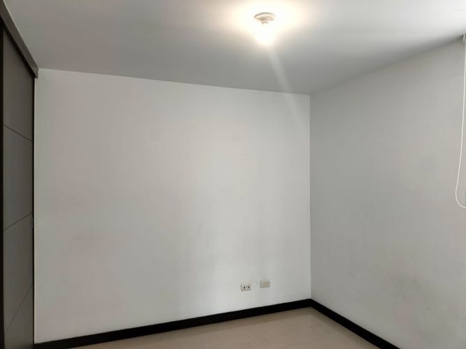 Apartamento de 2 alcobas en arriendo en El Poblado, Medellín, 85 m² · foto 10 de 15