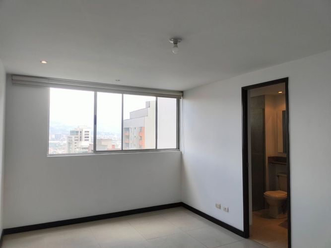 Apartamento de 2 alcobas en arriendo en El Poblado, Medellín, 85 m² · foto 8 de 15
