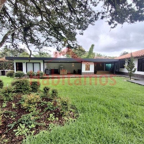 Casa de 3 alcobas en venta en Llano Grande, Rionegro, 1200 m² · foto 4 de 22