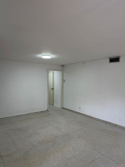 Oficina en venta en Prados Del Norte, Cali, 222 m² · foto 15 de 21