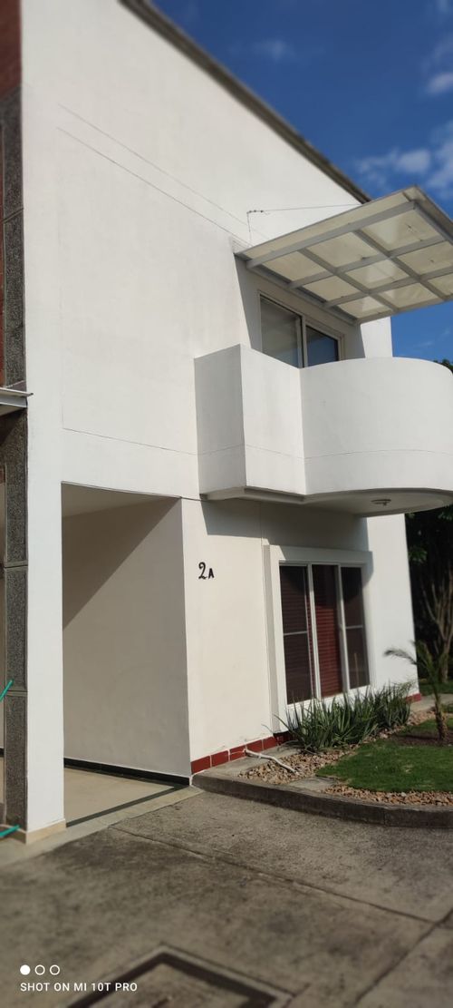 Casa de 4 alcobas en venta en Pance, Cali, 240 m² · foto 3 de 24