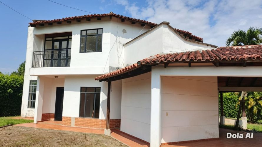 Casa de 4 alcobas en venta en Las Mercedes, Jamundí, 450 m² · foto 2 de 24