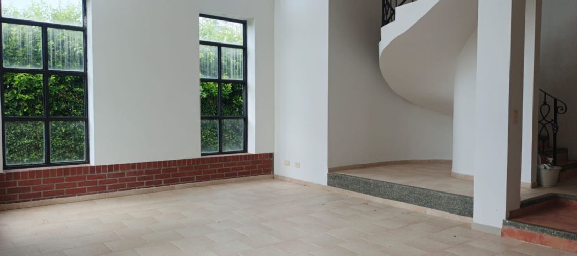 Casa de 4 alcobas en venta en Las Mercedes, Jamundí, 450 m² · foto 4 de 24