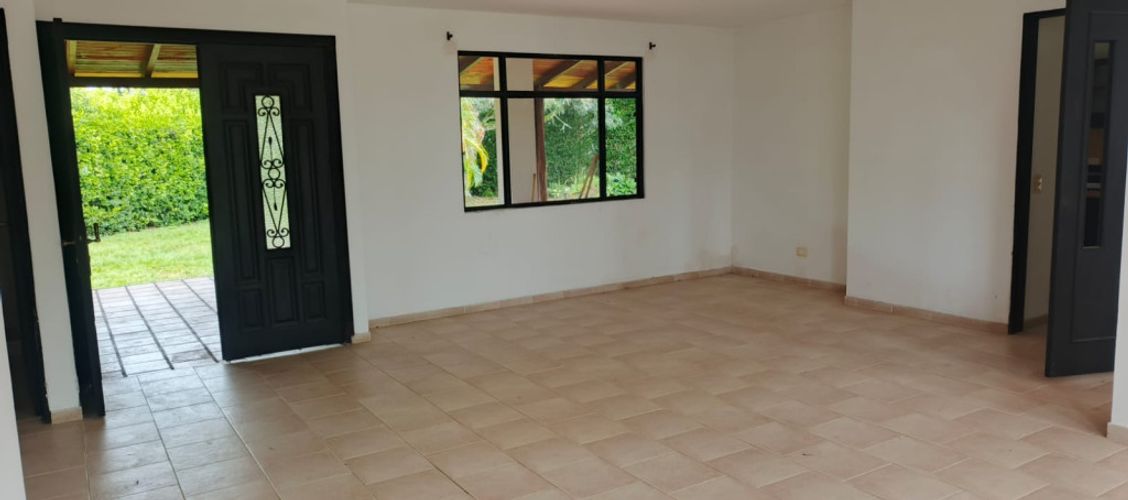 Casa de 4 alcobas en venta en Las Mercedes, Jamundí, 450 m² · foto 7 de 24