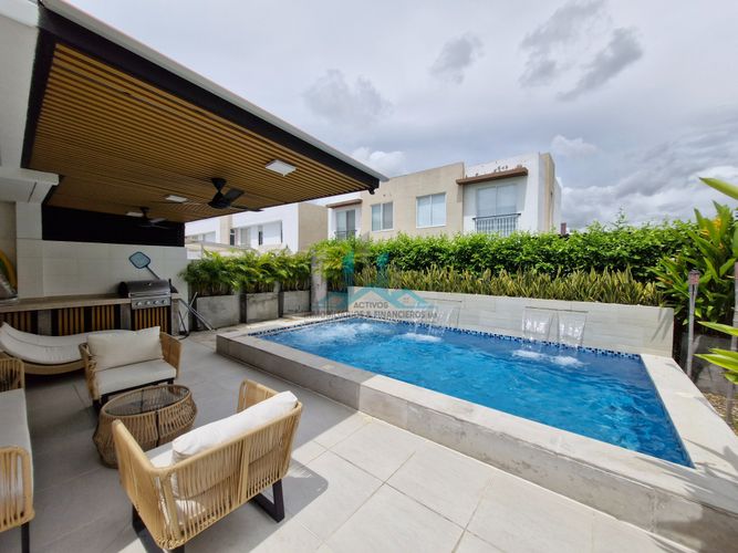 Casa de 3 alcobas en venta en Girardot, Ricaurte, 144 m² · foto 2 de 20